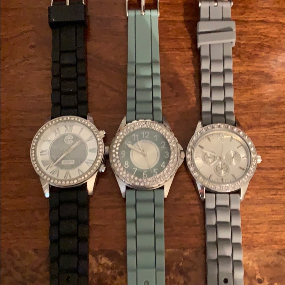 Set of 3 watches